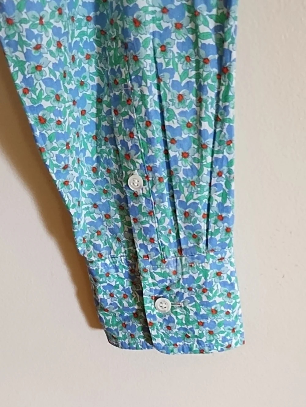 J. CREW WOMAN'S BLOUSE, BEAUTIFUL BLUE,GREEN&RED, 100% COTTON. SZ 6